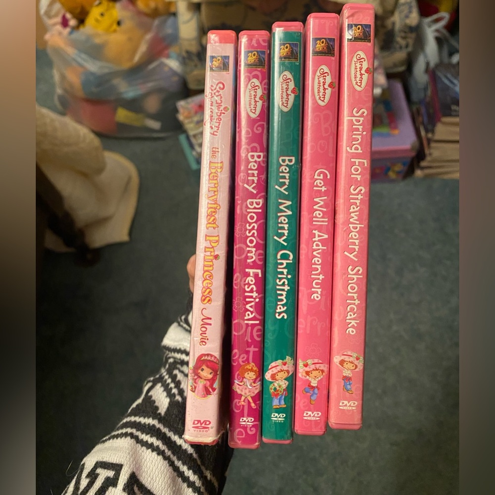 Strawberry shortcake set of 5 dvds